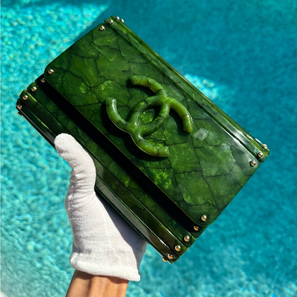 Chanel 2010 Paris Shanghai Green Acrylic Minaudière
